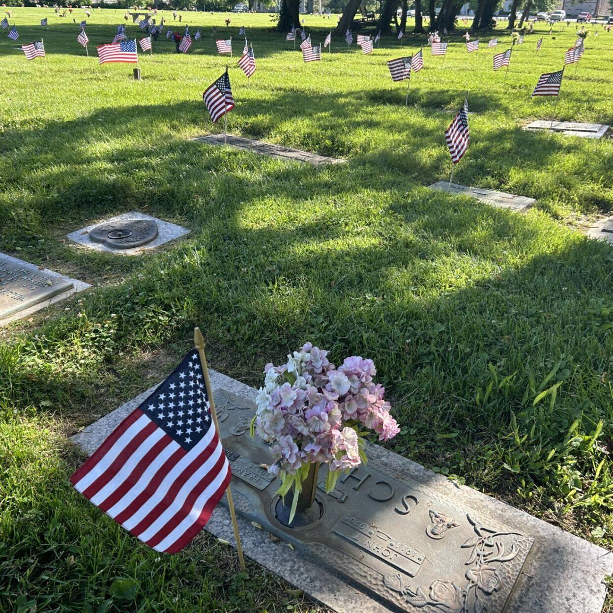 Veterans' Graves at Louisville Memorial Gardens